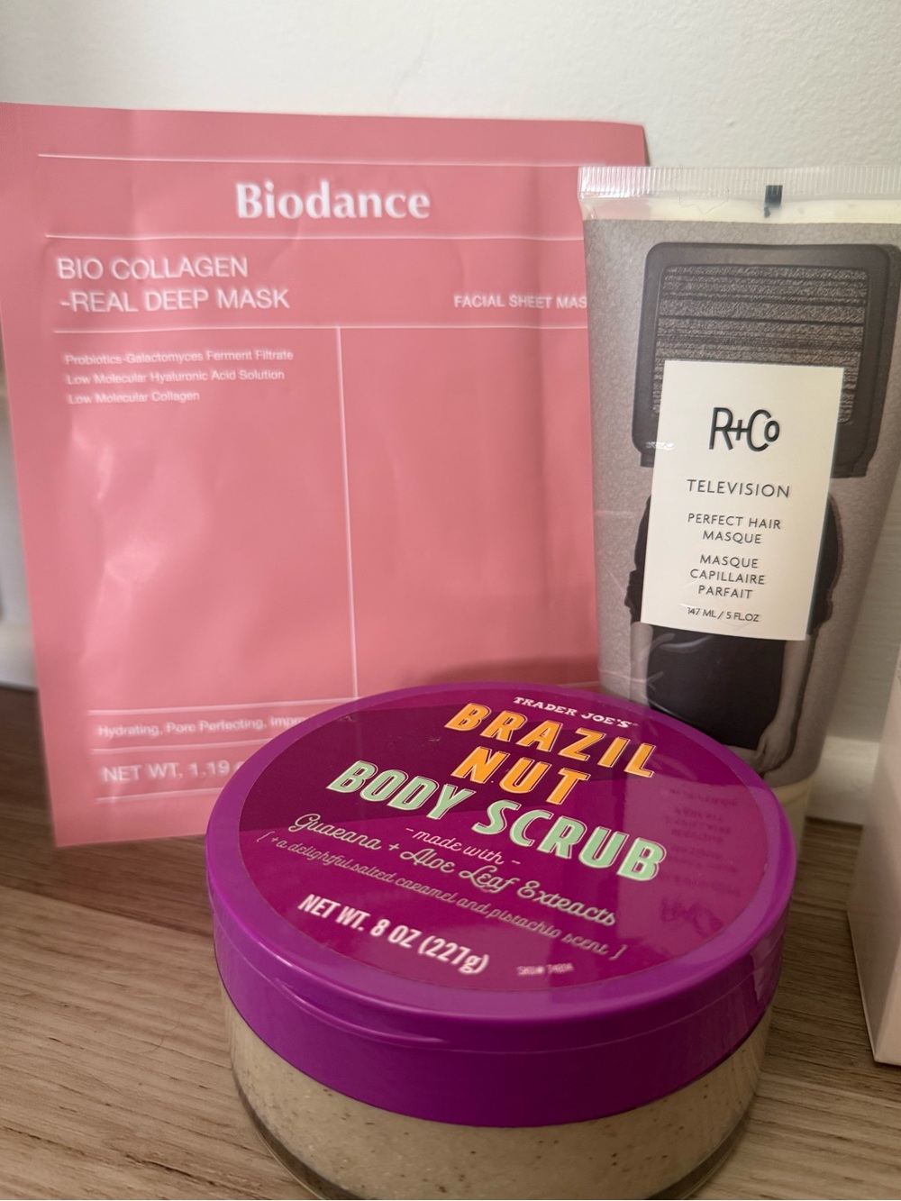 27 Brand New Beauty Products Bundle! Hair, Skin, Body, Lips, & Face! - Picture 7 of 12